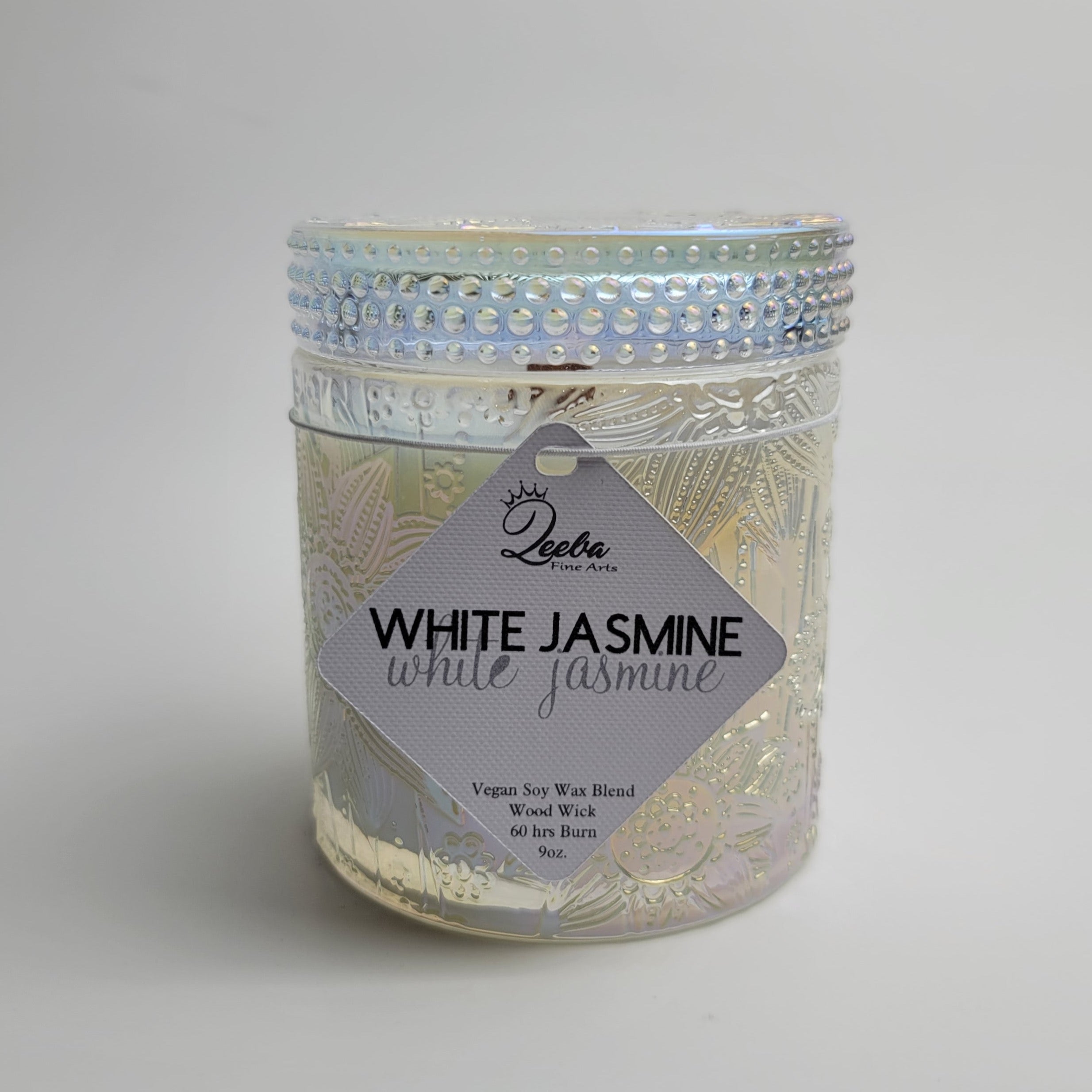 Conception florale de jasmin blanc